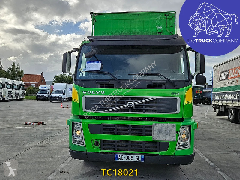 Volvo 440 truck