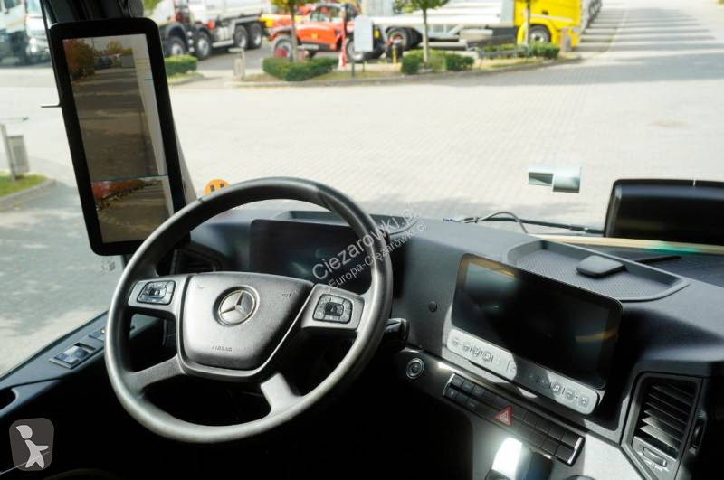 Kamion Mercedes 2546