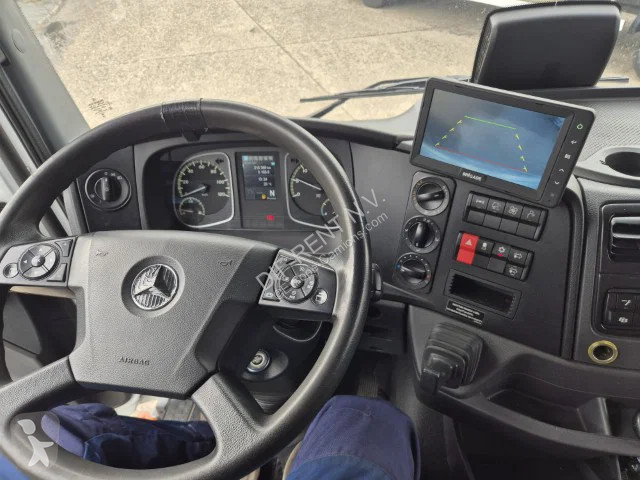 Mercedes 1224 truck