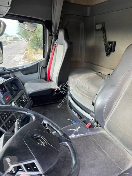 Kamion Renault 460