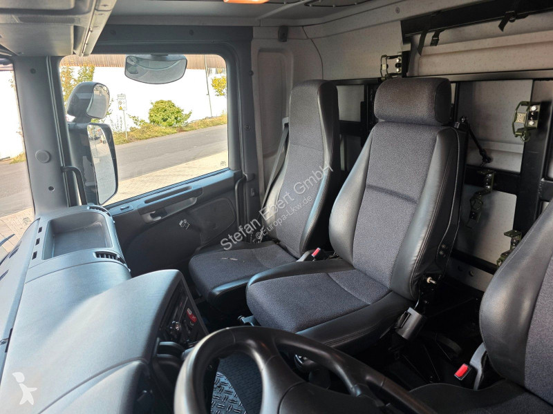 Kamion Scania 380 CB 4x4 HHZ Allrad 3 Sitze...
