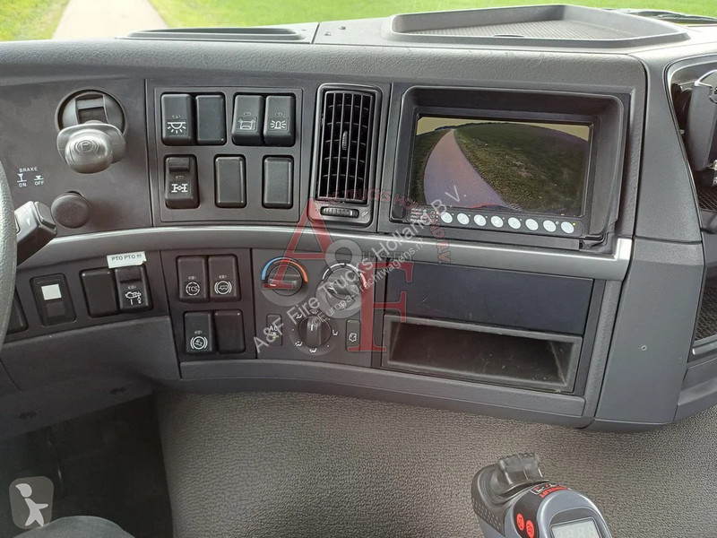 Kamion Volvo 330 HIAB XR21 6x4 (Ex. Brandweer)