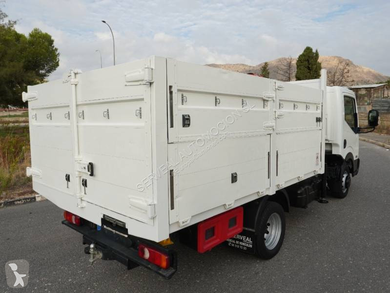 Kamion Nissan 35.13