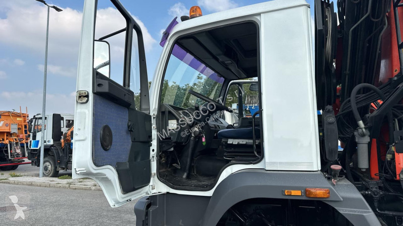 MAN LE280B 4x4 truck