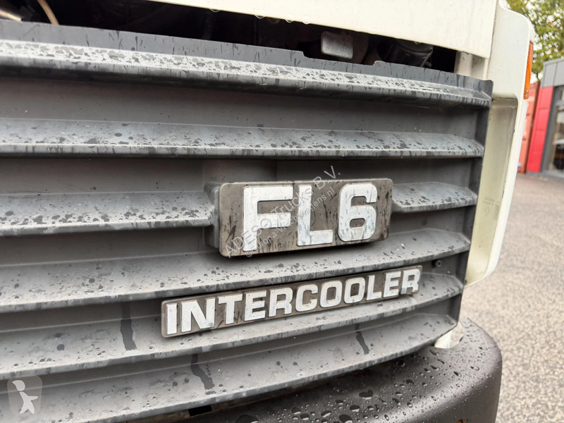 Kamion Volvo FL 608 Lier, oprijplaten