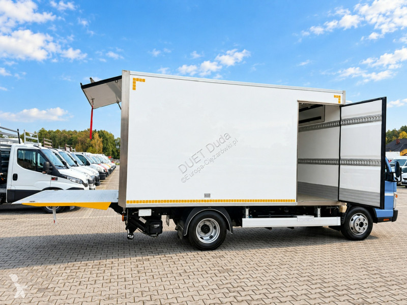 Kamion Mitsubishi 7C18 3.0/180 KM Chłodnia Mroźnia