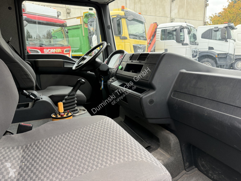 Kamion MAN TGL 7.150 Kran Ferrari 561 bis 15 Meter