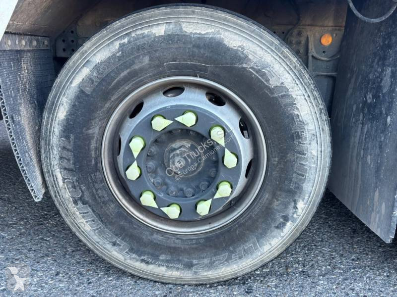 Iveco 310 truck