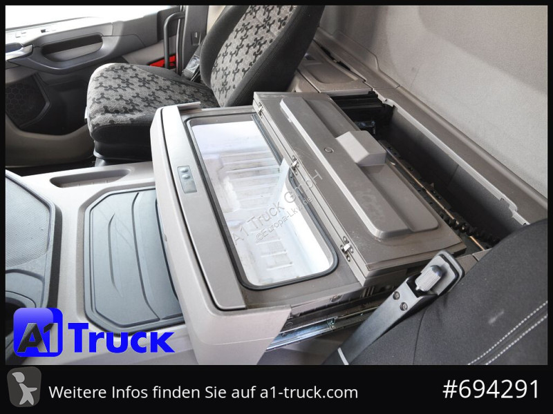 Kamion Scania P 320 P 6x2,, Getränke,...