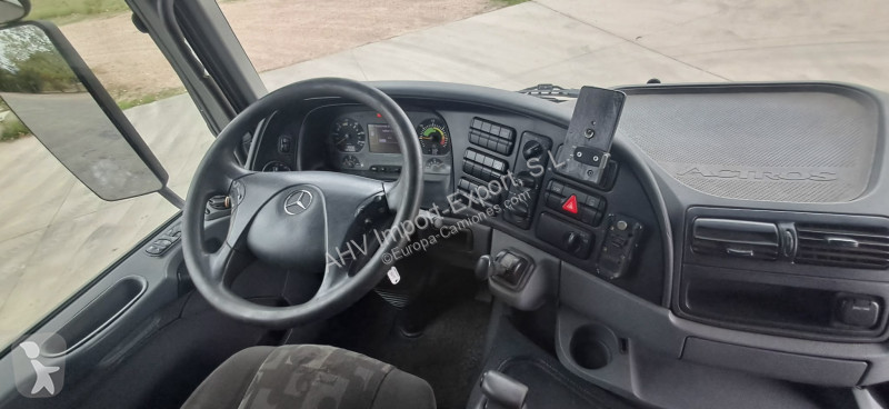 Mercedes 4144 truck