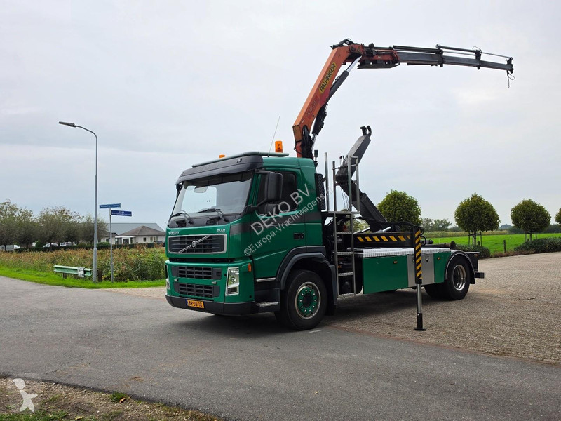 Volvo 9 4X2R FAL.9.0 RAD-A4/L90 CRANE/HOOK!! truck