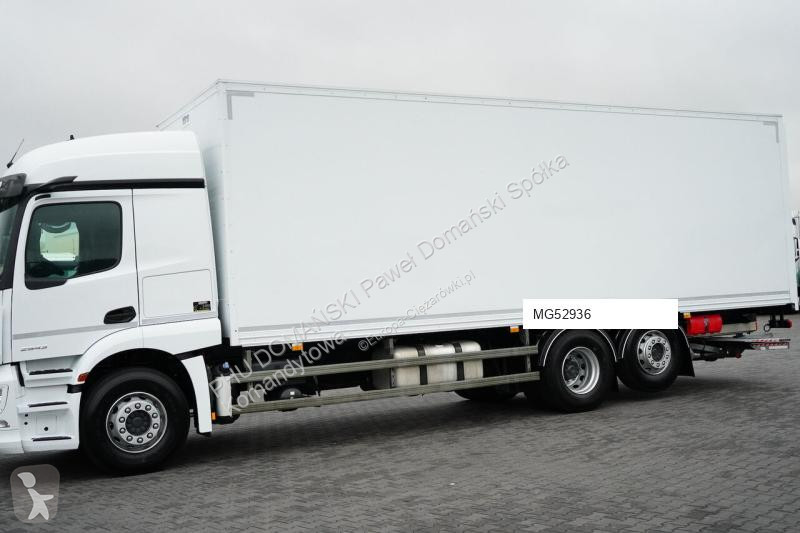 Kamion Volvo FM / 380 / EURO 6 / CHŁODNIA +...