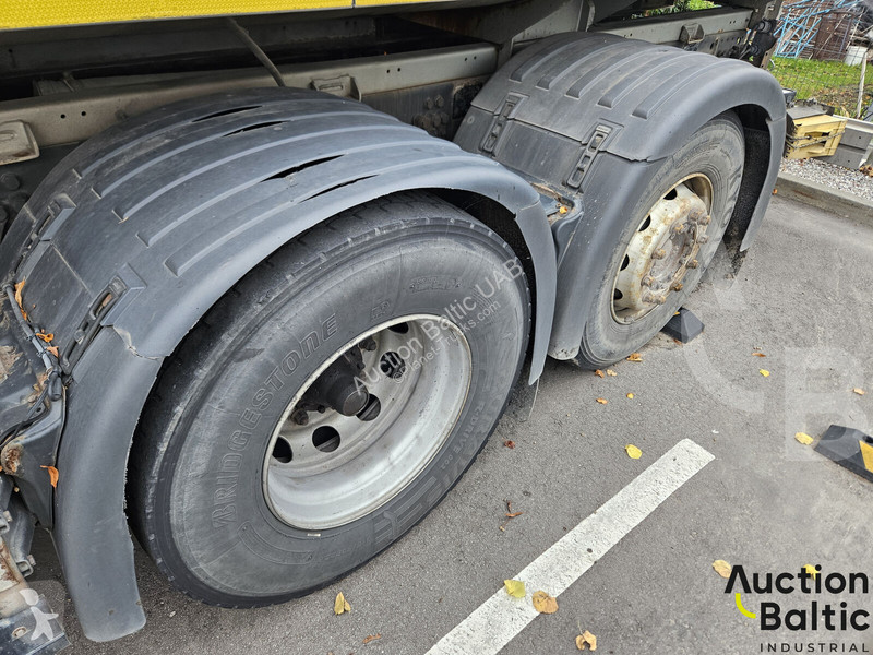Kamion Scania 400