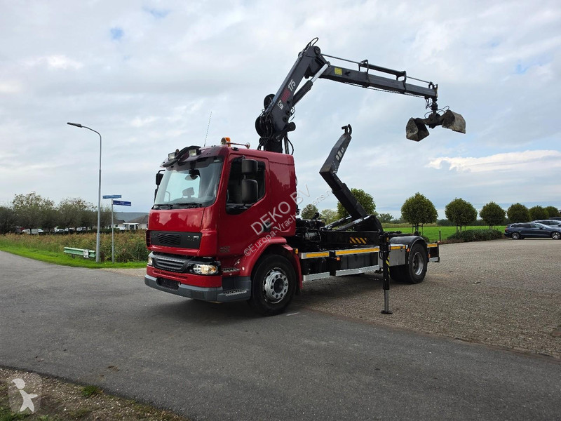 Kamion DAF 55/250 CRANE/HOOK!! 182,000 km!!...