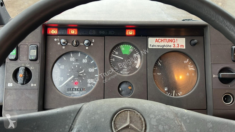 Kamion Mercedes 814 (POMPE MANUELLE / MANUAL...