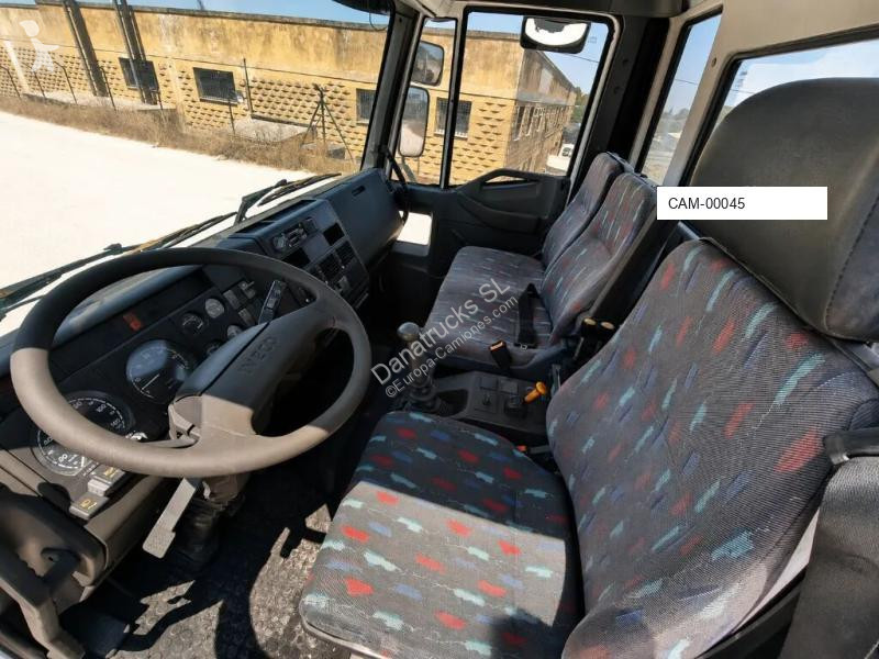 Iveco 180 E 28 tector truck