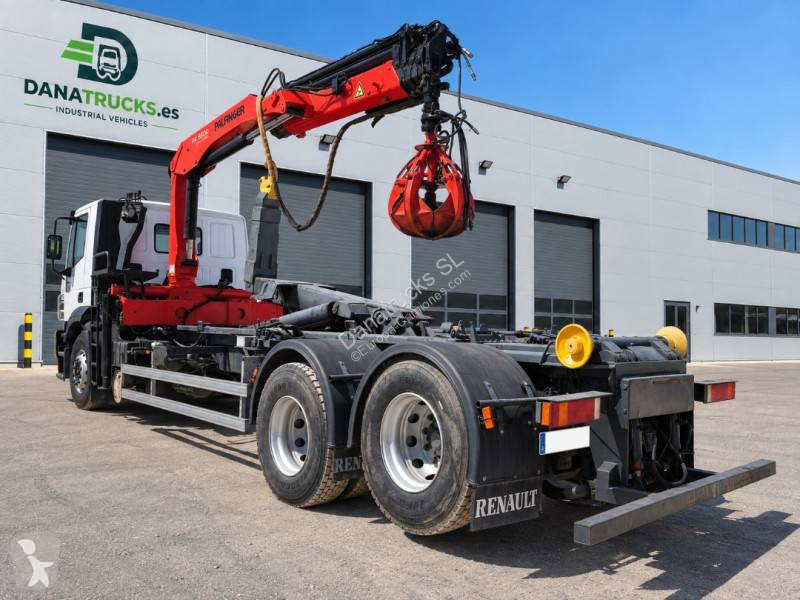 Iveco 260 E 35 truck