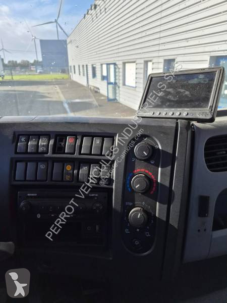 Renault 320 truck