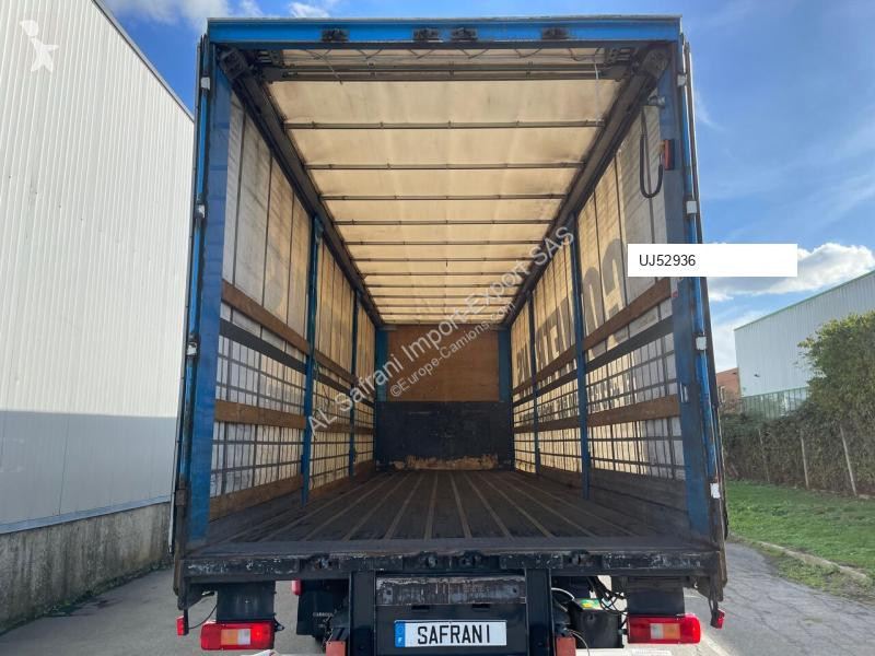 Lastbil Volvo FM 330