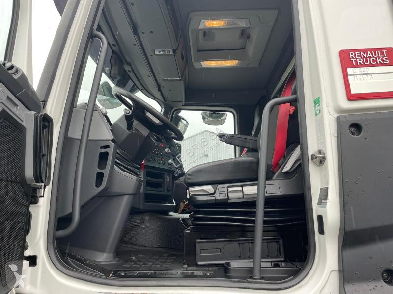 Kamion Renault 440