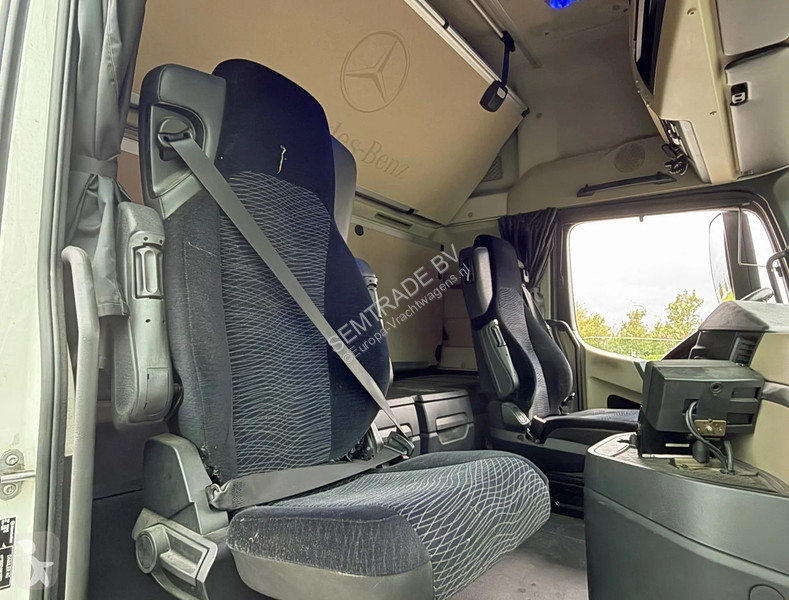 شاحنة Mercedes 2842 EURO 6 ISOLATED BOX CARRIER...