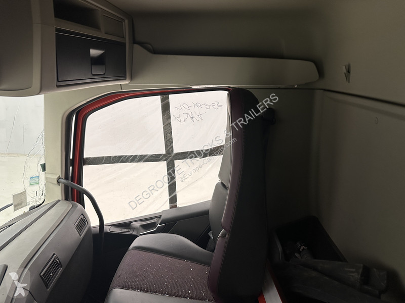 Kamion Volvo 420 - 6x2