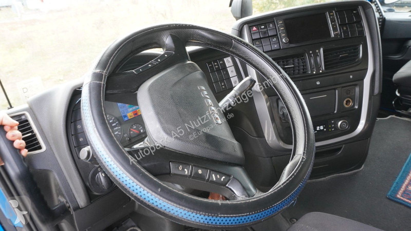 Kamion Iveco 500E6 Pritsche + Plane Zug...