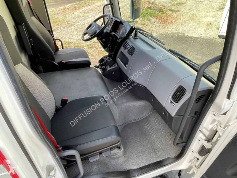 Vrachtwagen Renault 12.210