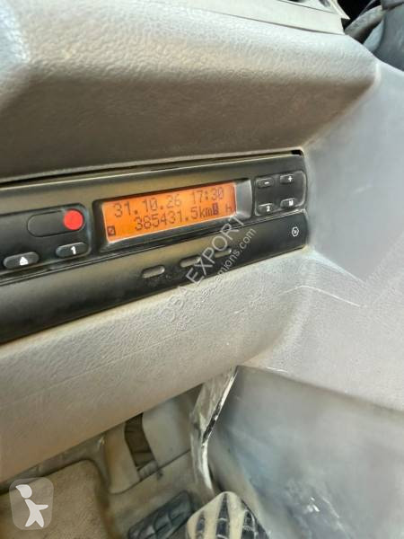 Teherautó Renault 320 DCI