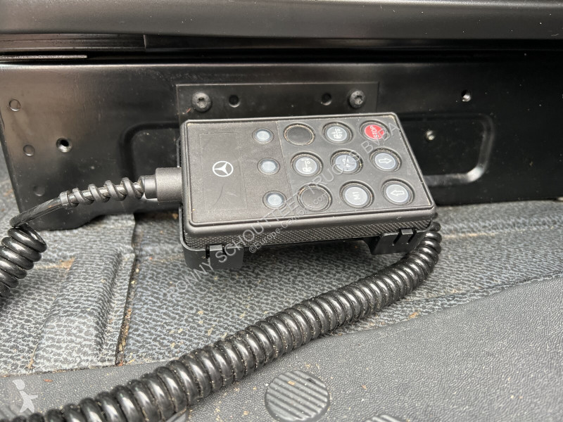 Kamion Mercedes Actros 2532 L 6x2 Actros 2532 L...