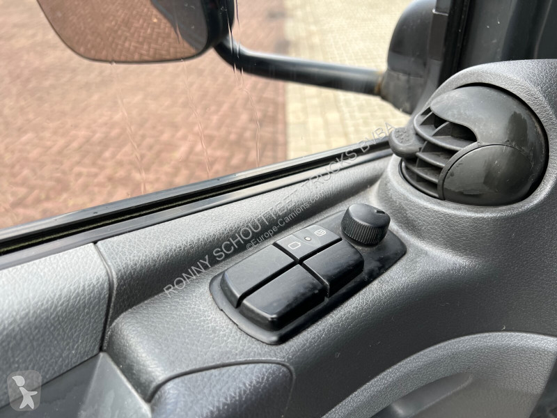 Kamion Mercedes Atego 818 L 4x2 Atego 818 L 4x2...