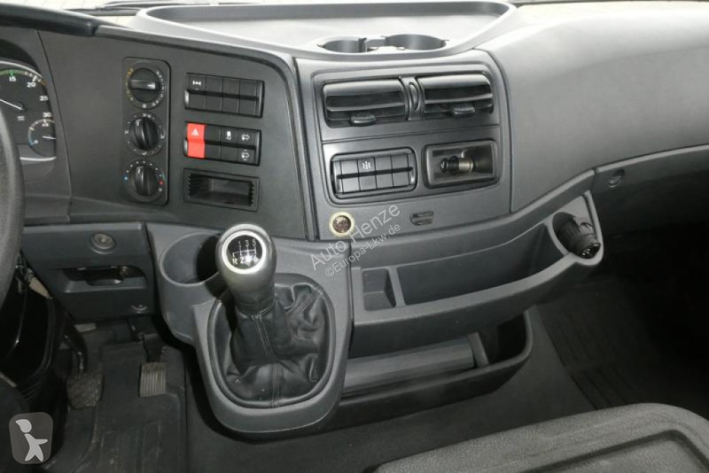 Kamion Mercedes Atego 818 K 2-Achs Kipper Schalter