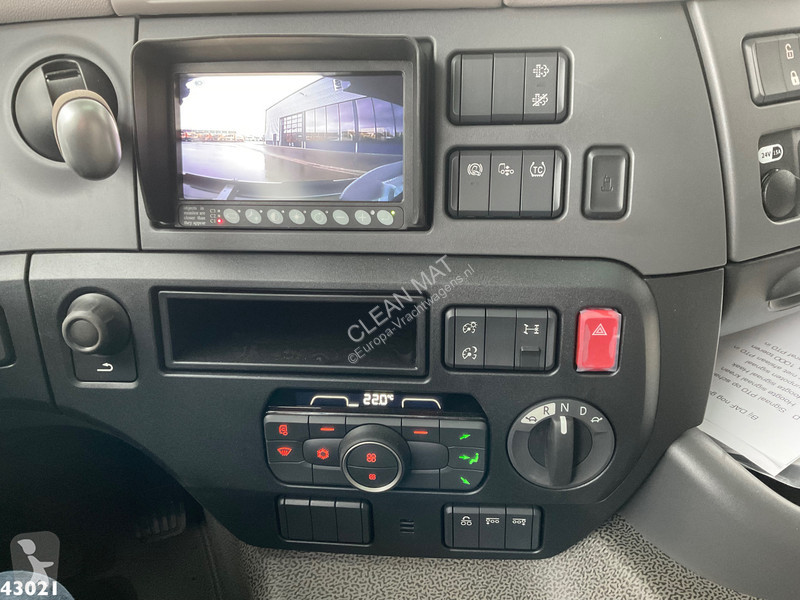 Camion DAF FAQ  430 HMF 28 Tonmeter laadkraan