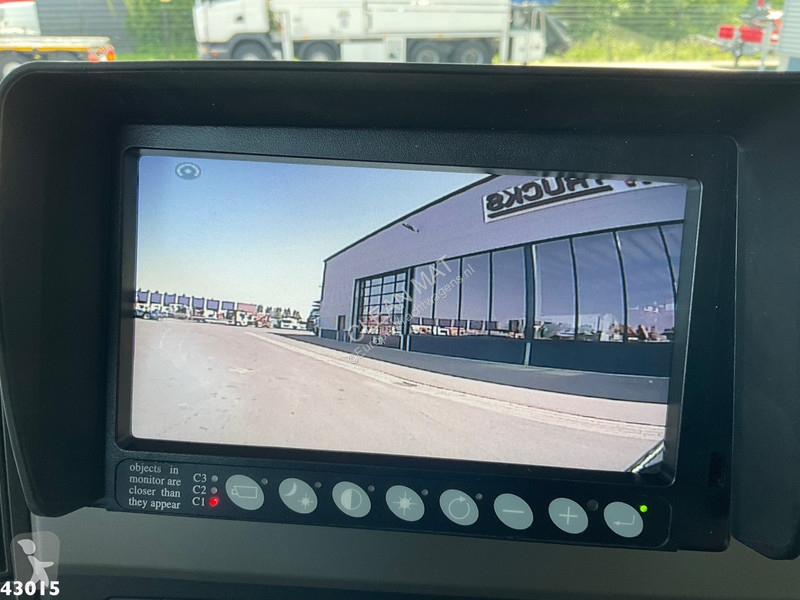Camion Volvo 430 HMF 23 Tonmeter laadkraan