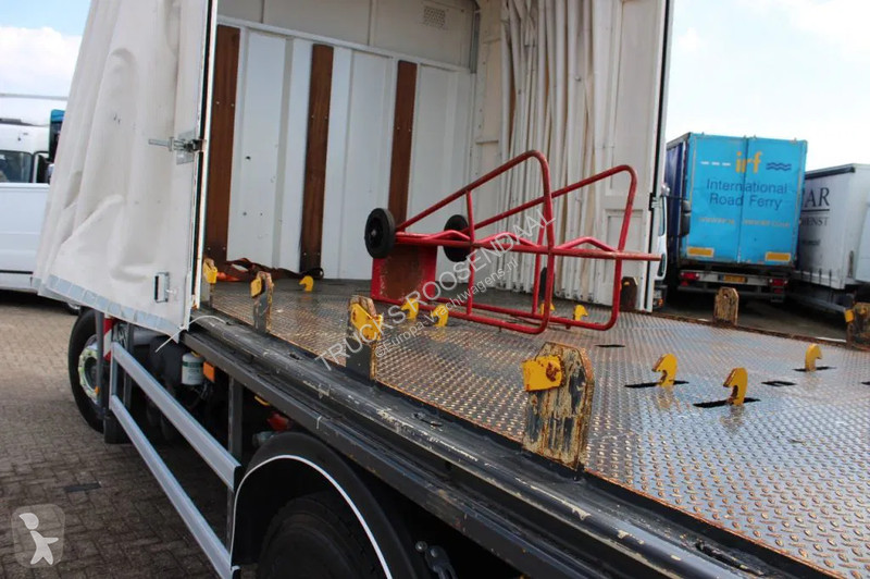 Camion Mercedes 2533 + 14t crane + 6x2 + REMOTE...
