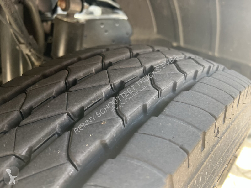 Kamion Mercedes Atego 818/23 K 4x2 Atego 818/23...