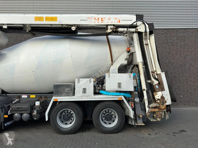 Camión Volvo 8X4 + STETTER 9 M3 MIXER/MISCHER +...