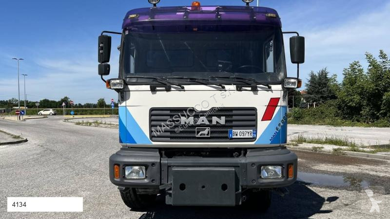 Lastbil MAN 41.364 VF 8x4