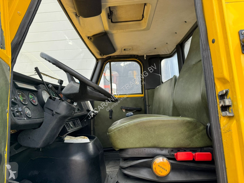 Lastbil Volvo 10 WRECKER / TOW TRUCK / DEPAAGE...