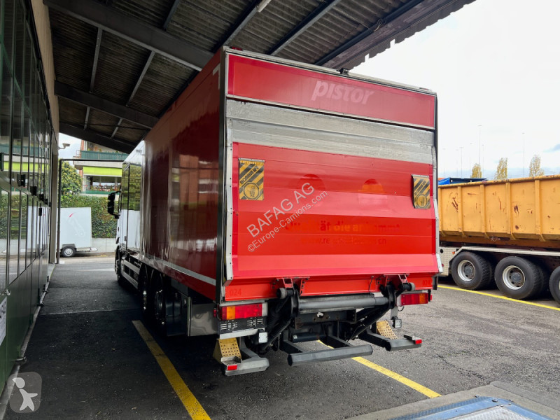 Kamion Iveco 260s42 stralis