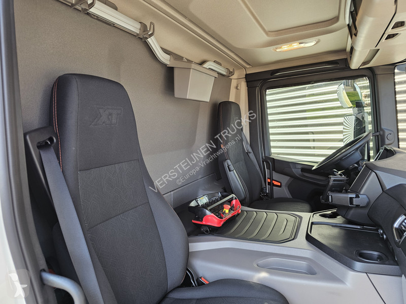 Kamion Scania P410 6x2*4 / PAFINGER 35 tm CRANE...