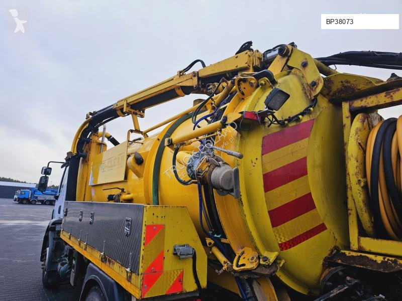 شاحنة Volvo FULLER TANKERS 2008 WUKO for...