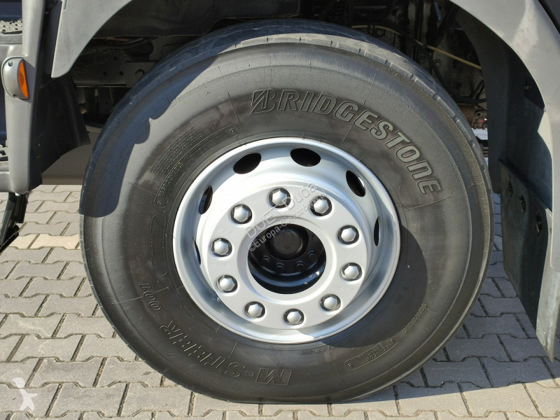 Kamion Renault 26.370 6x4 Mocny HDS FASSI F110