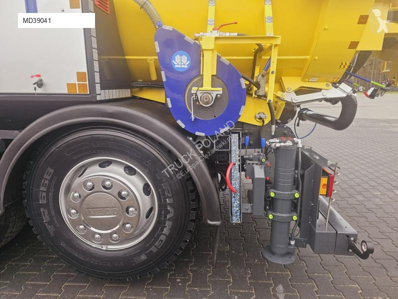 Камион Iveco COMBI
