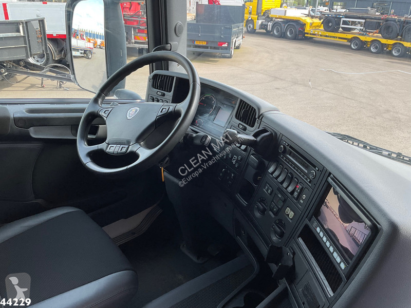 Camion Scania 440 6x4 Saugwagen