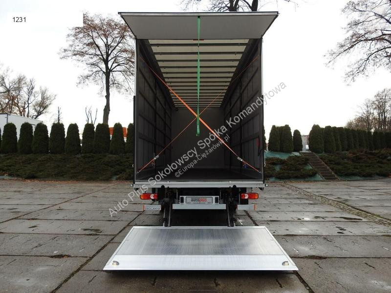 Camion Iveco EUROCARGO 120-250 NOWY PLANDEKA...