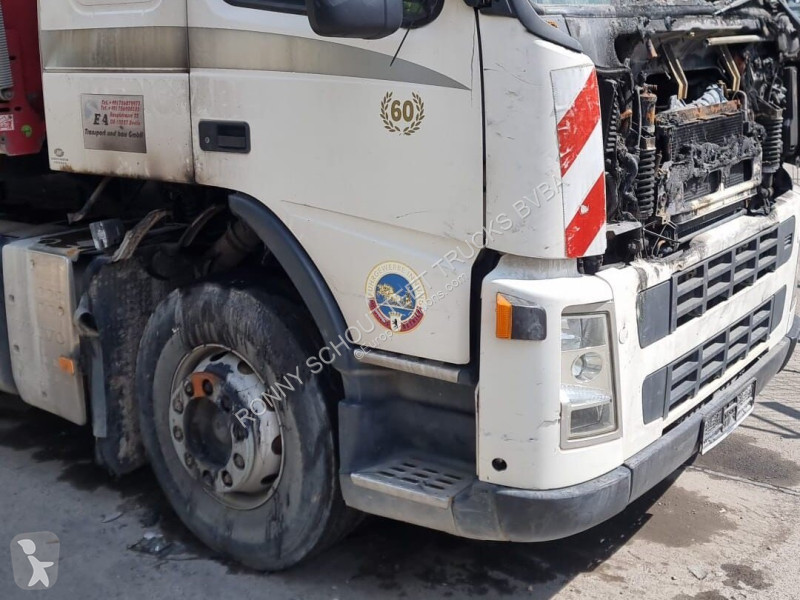 Camião  FM 380 6x4 R mit Brandschaden FM 380...