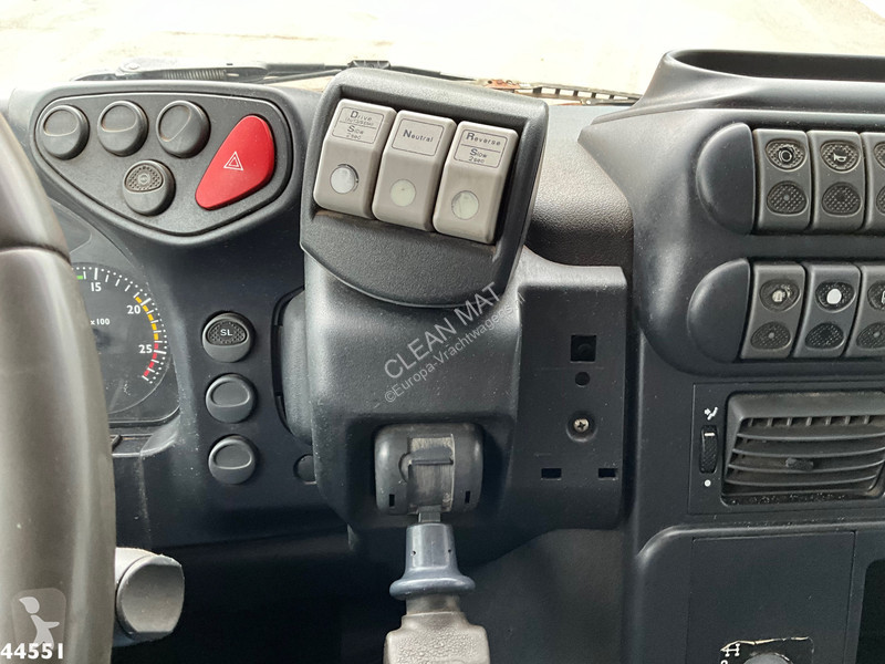 Camion Iveco AD260T41 6x4 HMF 16 Tonmeter Z-kraan