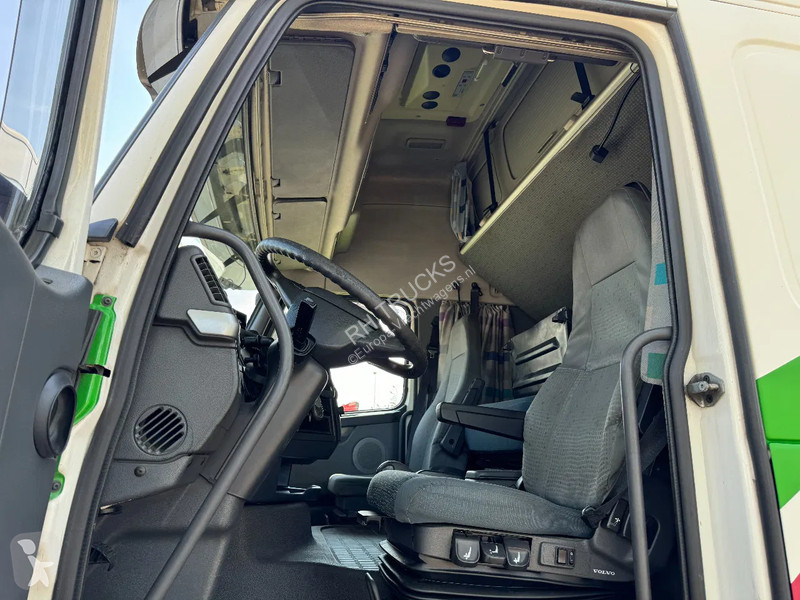 Kamion Volvo 12420 6X2 - EURO 3 + HANGER...