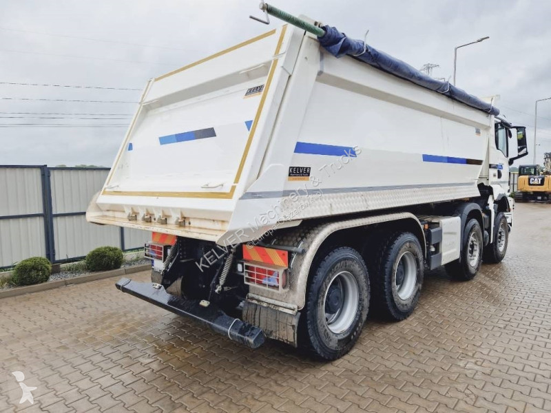 Camión MAN TGS 8x4 kipper